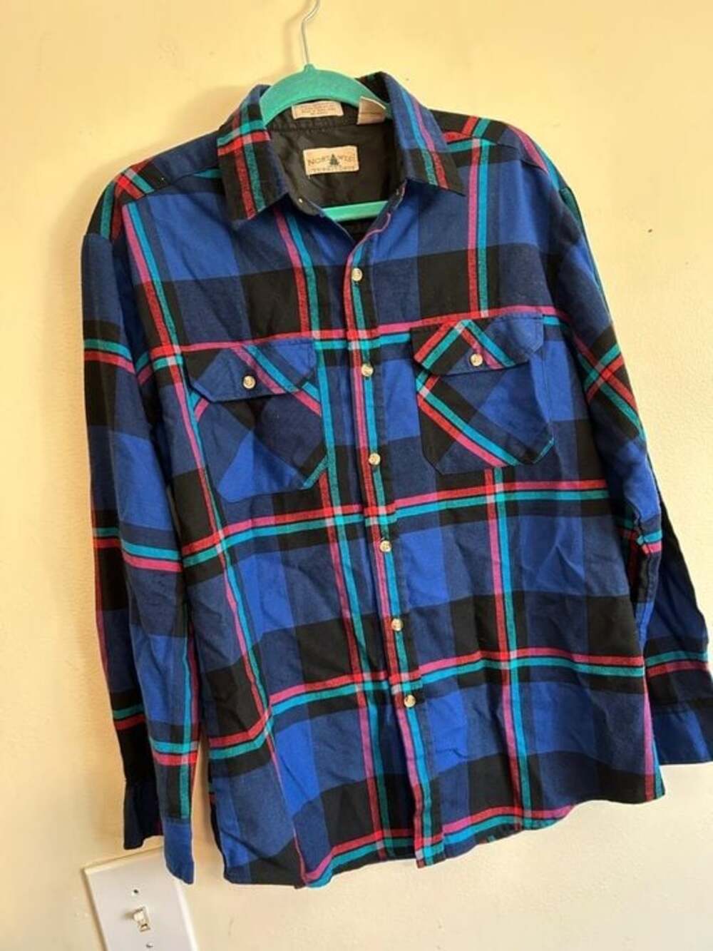 Vintage Northwest Territory Blue Plaid Long-Sleeve Button-Down Shirt